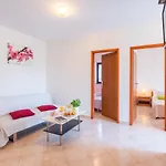 Apartment Tireli - Prc144 By Interhome