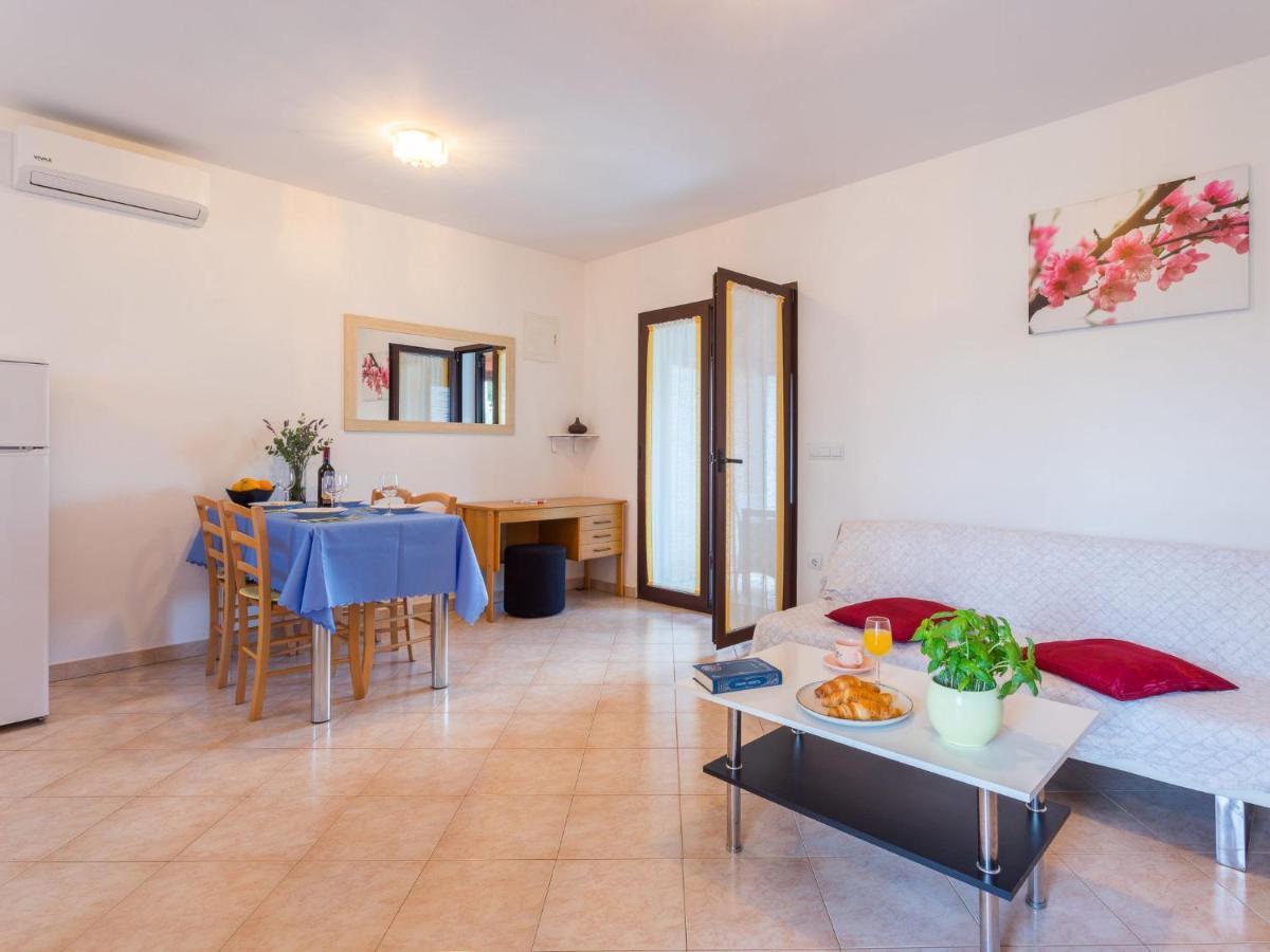 Appartement Tireli - Prc144 By Interhome Poreč